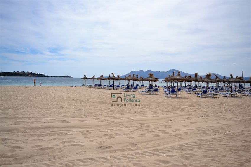 Seafront apartment in Puerto Pollensa