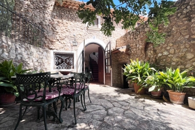 COUNTRY HOUSE ,Campanet