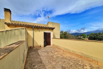 COUNTRY HOUSE, INCA ,Inca