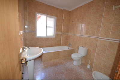 FLAT WITH GARAGE ,Inca