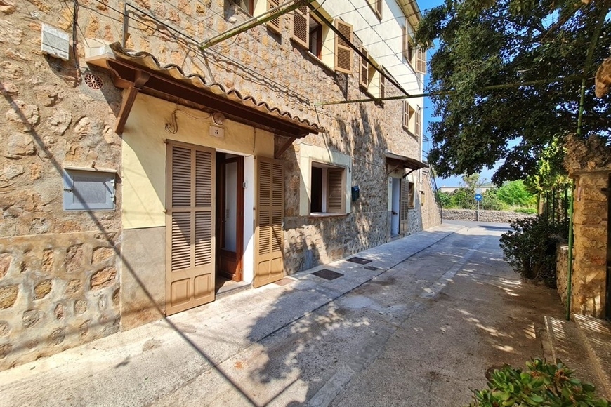 TOWNHOUSE SOLLER