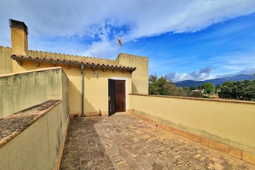 COUNTRY HOUSE, INCA