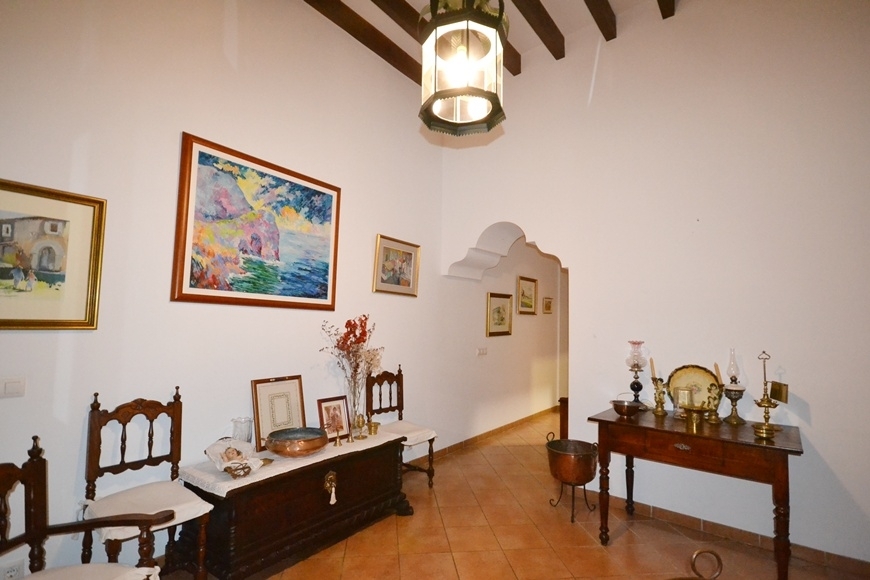 TOWNHOUSE WITH PATIO
