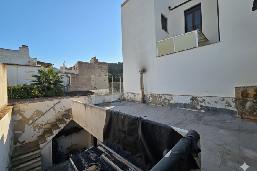 TOWNHOUSE WITH PATIO