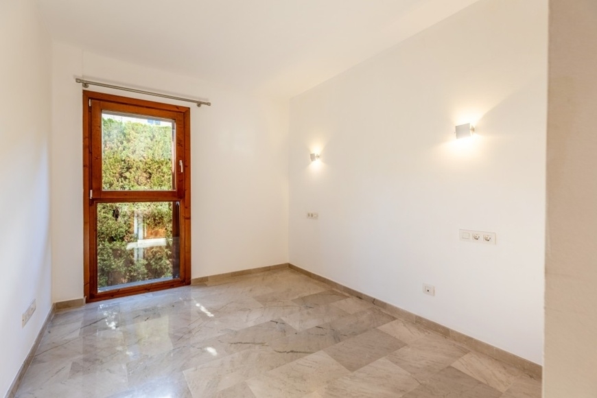 GROUND FLOOR APARTMENT