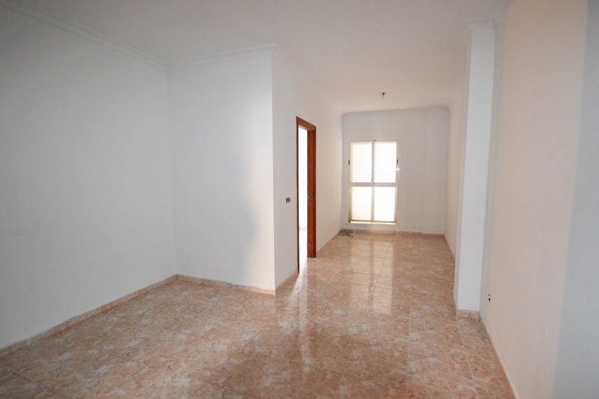 FLAT WITH GARAGE