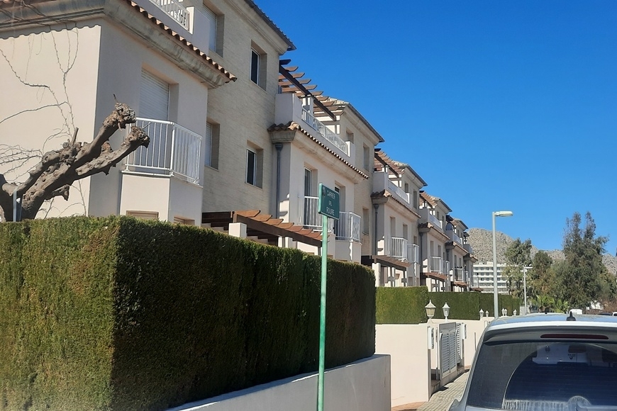 TRIPLEX PORT POLLENSA